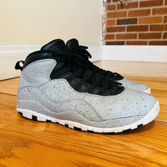 retro 10 light smoke grey